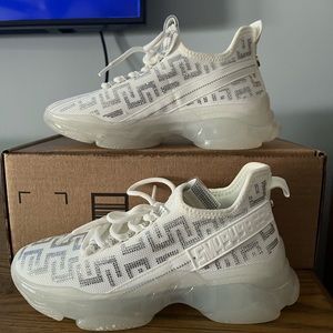 Steven Madden Maxima Sneaker, Women’s size 7